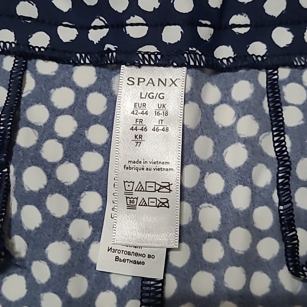 NWT SPANX Navy Blue & White Polka Dot Sunshine Shorts size Large - Picture 6 of 11